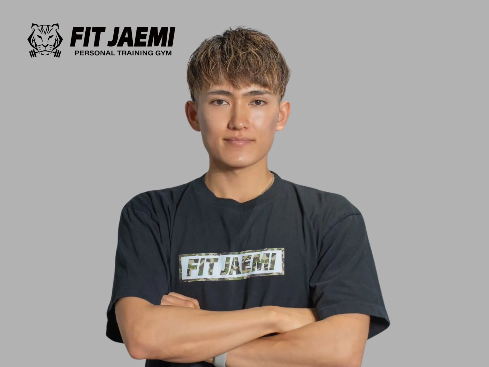 池井 トレーナー(指名料:¥1,000-)